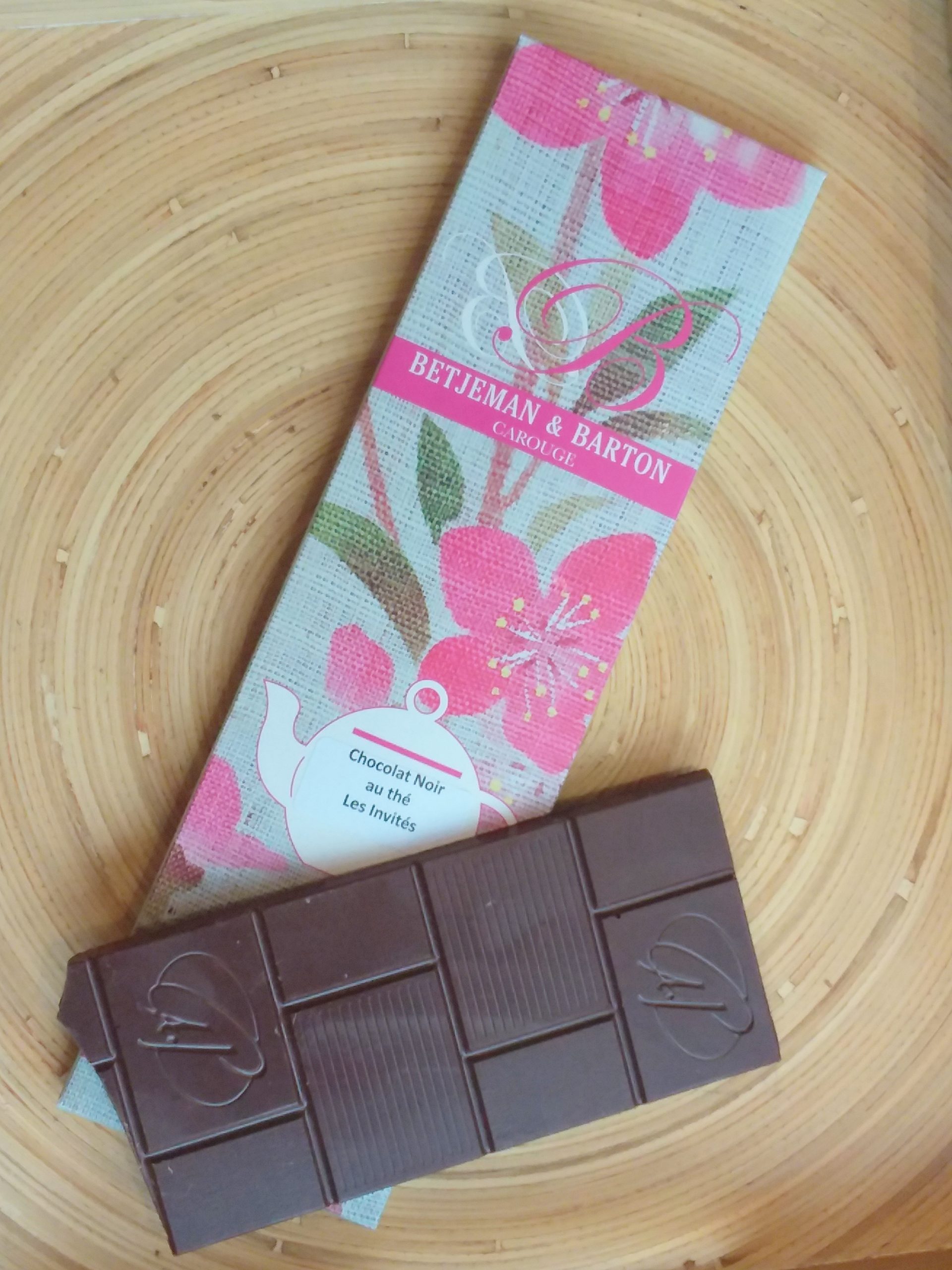 Tablette chocolat noir au thé 
