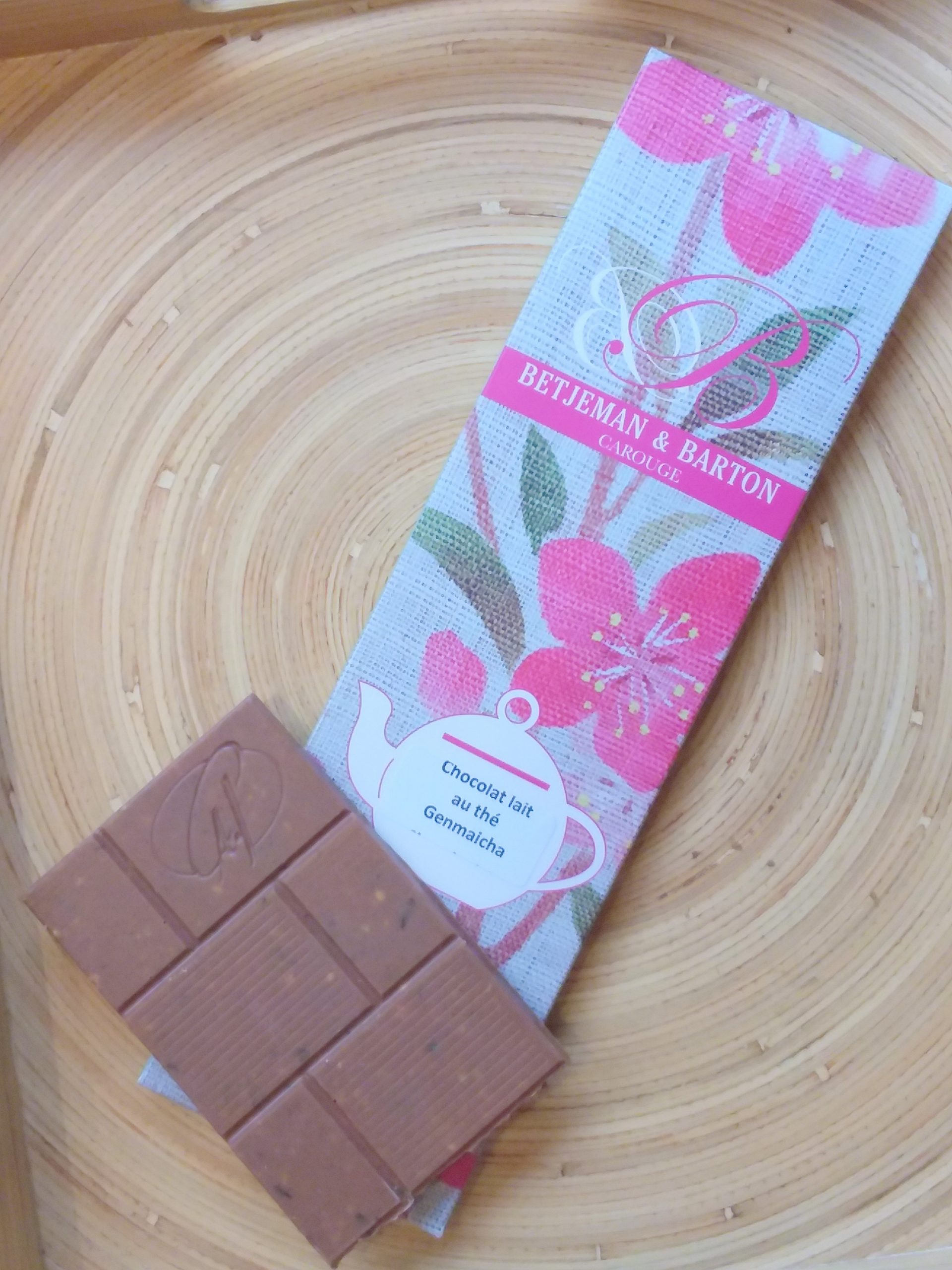 Tablette chocolat lait au thé 