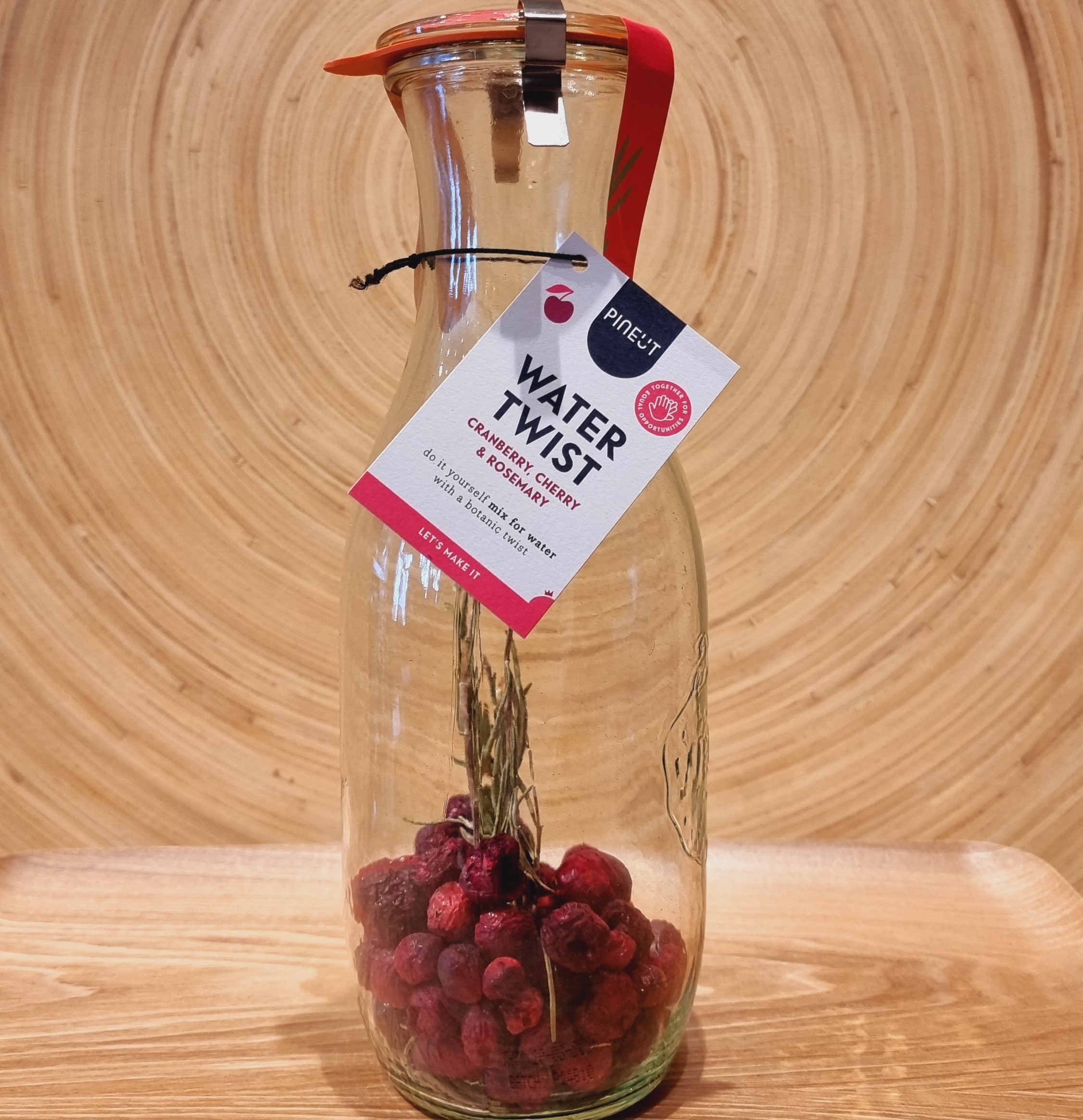 Carafe en verre “Water Twist”,