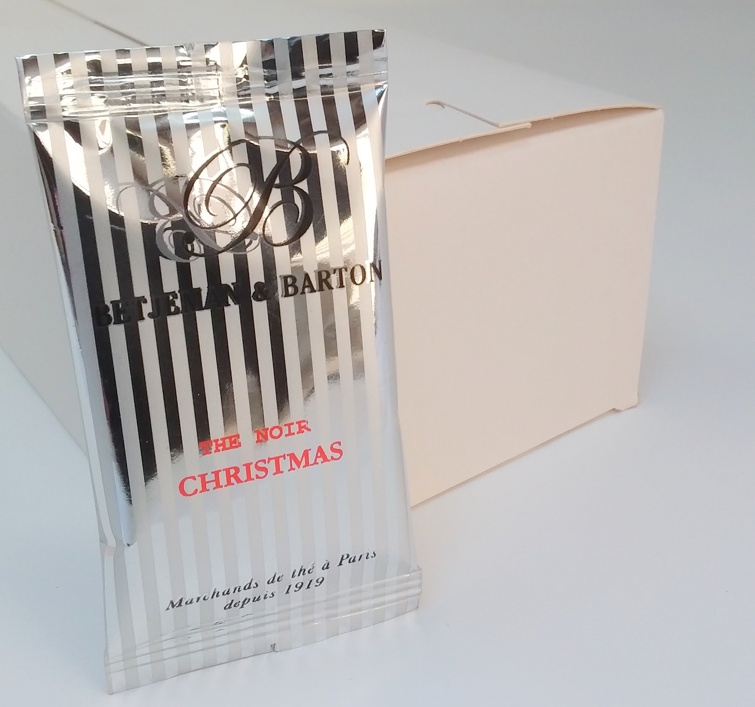 Thé noir Christmas Tea en boit